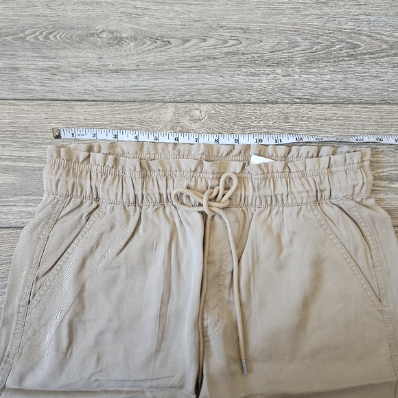 LOFT Khaki Tan Drawstring Paper Bag Shorts - Picture 9 of 9